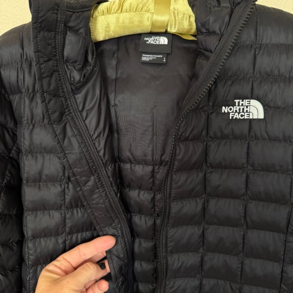 The North Face Women's ThermoBall Long Puffer Jacket, Black, Size L, NWT - Picture 14 of 16